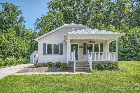 138 Burke Cir, Mooresville, NC 28115
