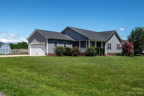 240 Lone Pine Rd, Statesville, NC 28625