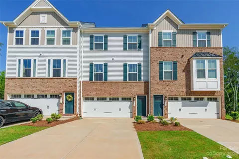2564 Grantham Pl, Fort Mill, SC 29715