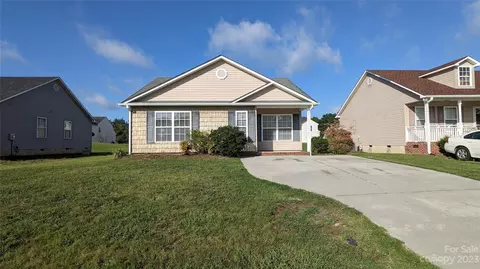 411 Soft Winds Village Dr, Rock Hill, SC 29730
