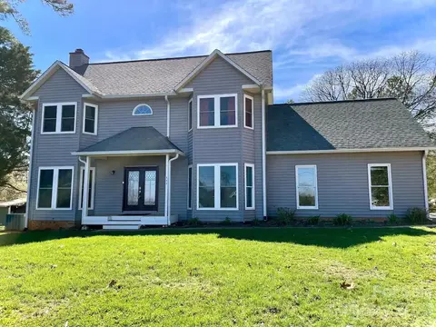 605 Stonemarker Rd, Mooresville, NC 28117