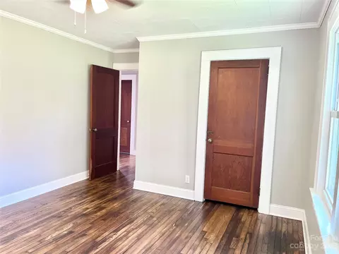 406 9th St, Conover, NC 28613 photo 13