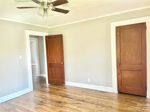406 9th St, Conover, NC 28613 photo 17
