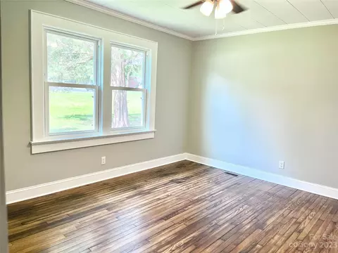406 9th St, Conover, NC 28613 photo 12
