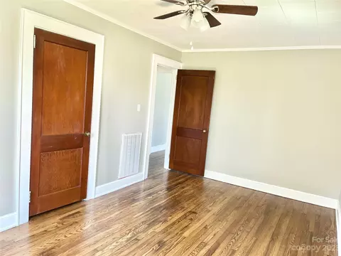 406 9th St, Conover, NC 28613 photo 15