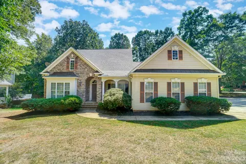 2188 Nighthawk Dr, Rock Hill, SC 29732