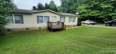 4468 Crown Ct, Lenoir, NC 28645