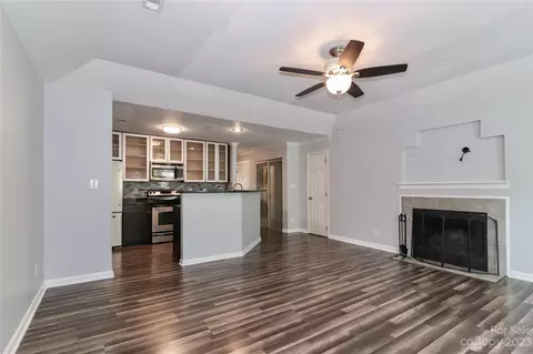 517 N Graham St #3F, Charlotte, NC 28202