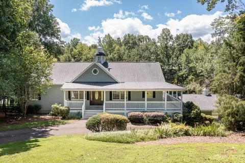 501 Grasshopper Cir, Mooresville, NC 28117