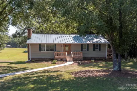 549 Junction Rd, Mocksville, NC 27028
