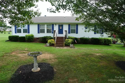 125 Potters Rd, Woodleaf, NC 27054