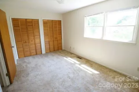110 5th Ne Ave NE, Conover, NC 28613 photo 6