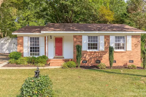 19436 Meridian St, Cornelius, NC 28031