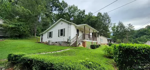 19 Rector St, Tryon, NC 28782 photo 6