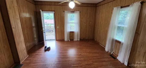 19 Rector St, Tryon, NC 28782 photo 12