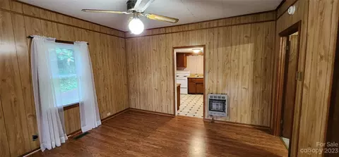 19 Rector St, Tryon, NC 28782 photo 25