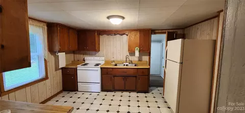 19 Rector St, Tryon, NC 28782 photo 22