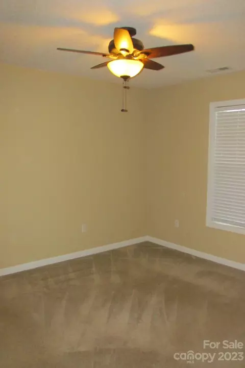 711 Gemcrest Ne Dr NE, Conover, NC 28613 photo 11