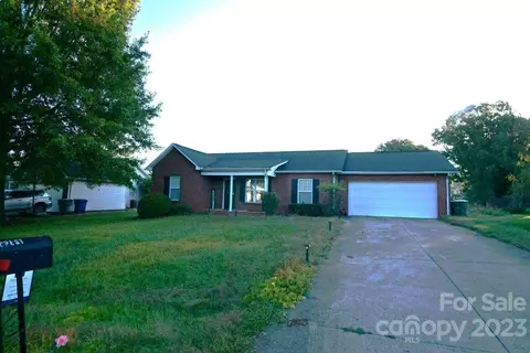 711 Gemcrest Ne Dr NE, Conover, NC 28613
