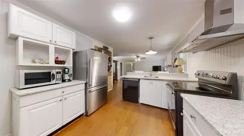 840 E Chestnut St, Stanley, NC 28164 photo 10