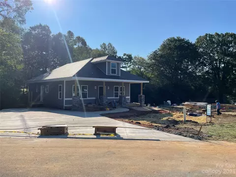 506 Rhyne Cir, Ranlo, NC 28054