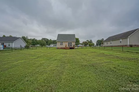 109 Lakeview Dr, Shelby, NC 28152 photo 41