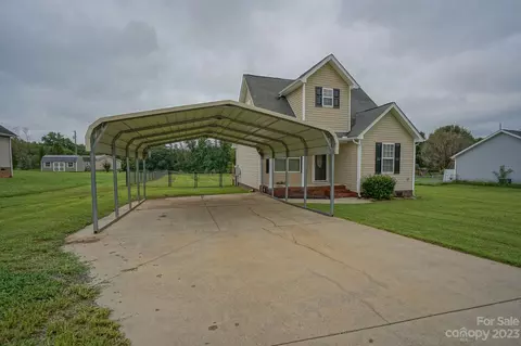 109 Lakeview Dr, Shelby, NC 28152