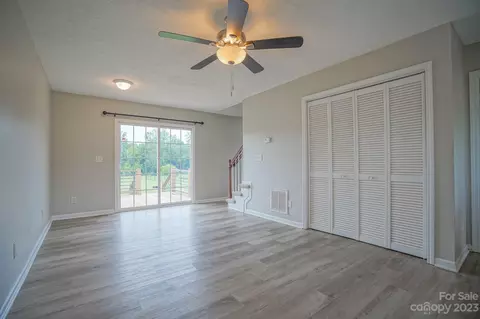109 Lakeview Dr, Shelby, NC 28152 photo 6