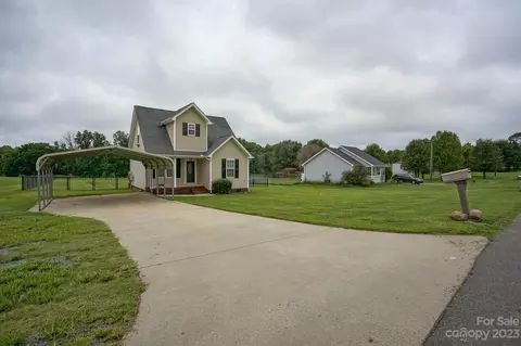 109 Lakeview Dr, Shelby, NC 28152 photo 2