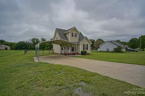 109 Lakeview Dr, Shelby, NC 28152 photo 3
