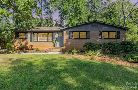 5434 Seacroft Rd, Charlotte, NC 28210