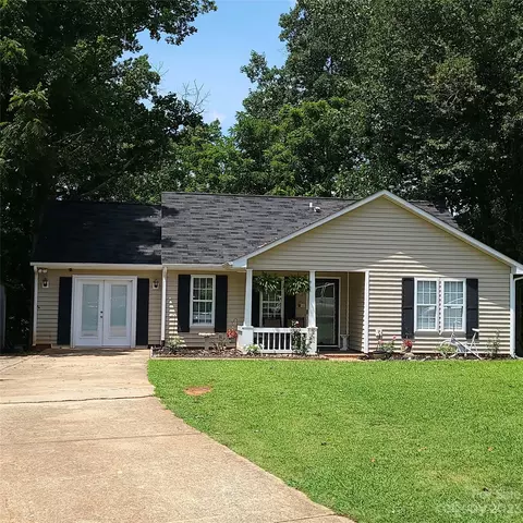 9030 Jaldena Dr, Charlotte, NC 28227
