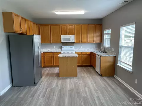 618 Latimer Way, Monroe, NC 28110 photo 4
