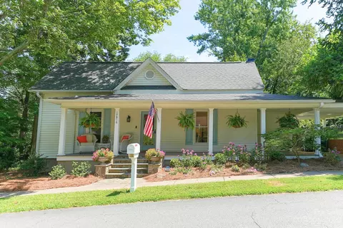 19816 Washam St, Cornelius, NC 28031