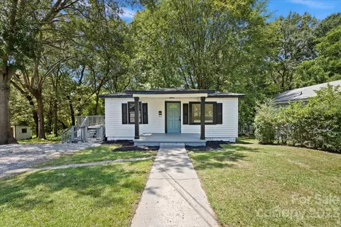 423 S Spargo St, Dallas, NC 28034