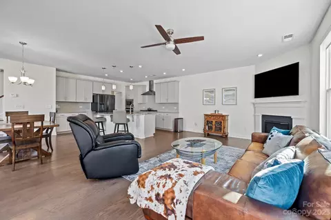 2075 Suttonview Rd, Fort Mill, SC 29708 photo 10