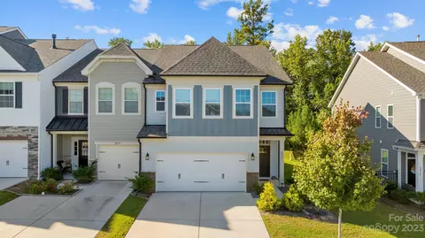 2075 Suttonview Rd, Fort Mill, SC 29708 photo 1