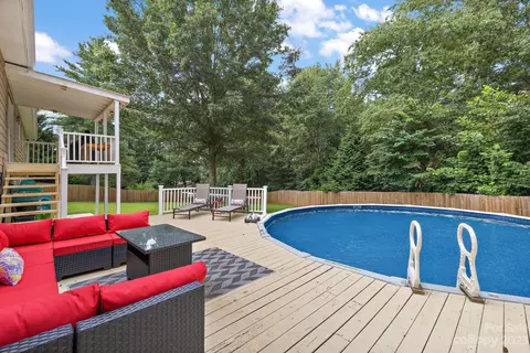 3875 Mint Ct, Hudson, NC 28638 photo 16