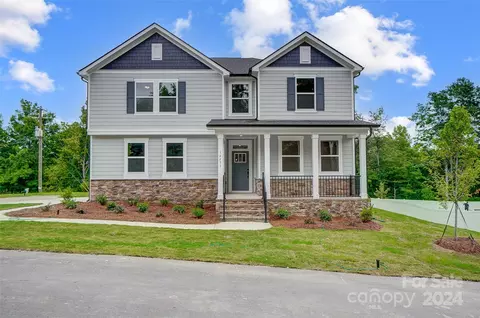 14431 Autumncrest Rd, Huntersville, NC 28078