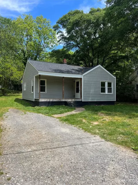 813 Churchill Dr, Shelby, NC 28150