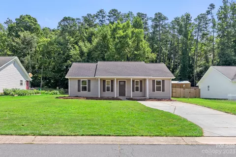2617 Westerwood Village Dr, Charlotte, NC 28214
