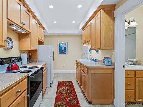 16 Prayer Ridge Rd, Fairview, NC 28730 photo 26