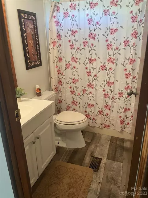 100 Pine Ln, Union, SC 29379 photo 10