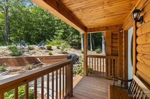 170 Echo Ln, Saluda, NC 28773 photo 19