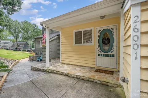 26001 Morningside Dr, Tega Cay, SC 29708