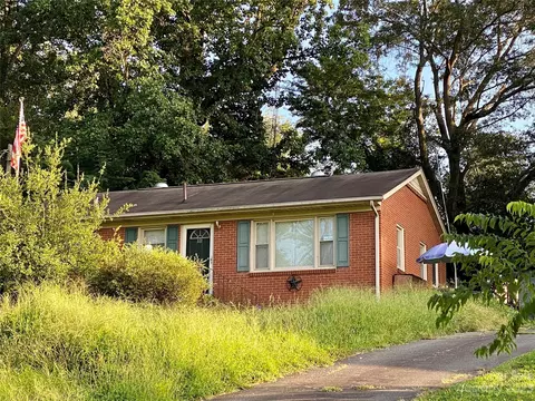 210 Brookwood Rd, Belmont, NC 28012