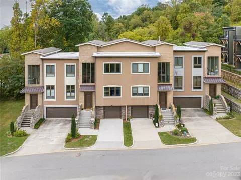 24 Macallan Ln, Asheville, NC 28805