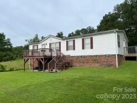 1519 Gilbert Ln, Lenoir, NC 28645