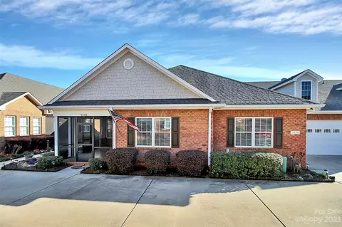 8446 Sonata Ct, Denver, NC 28037