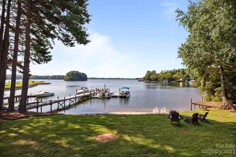 7880 Pine Cove Ln, Denver, NC 28037